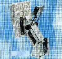 OUTBOARD BRACKET WITH PLASTIC PAD